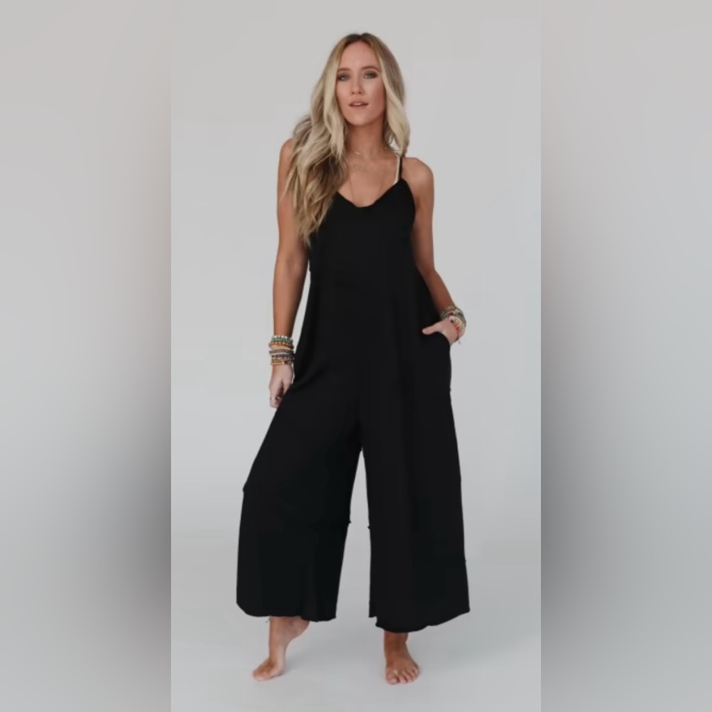 Women's Black Wide-Leg Jumpsuit - Sleeveless V-Neck